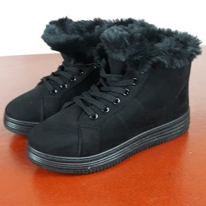 Black NWOT women's shoes